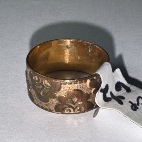 14 Kt Gp Wide Band Floral Ring, Size 6 1/2 - Picture 9 of 13